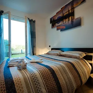 Oliva - Featuring A Private Garden And Access To A Pool Apartment